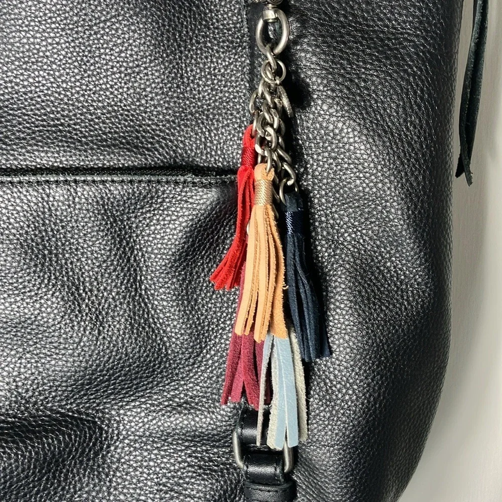 The Sak‎ Black Pebbled Leather Boho Hobo Bag tassel should purse